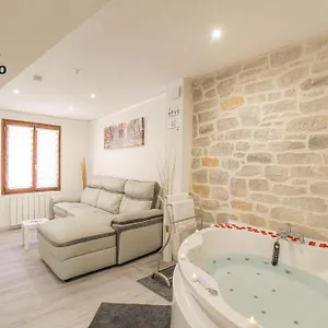 la-suite-neuvilloise.hotels-rhonealpes.com/